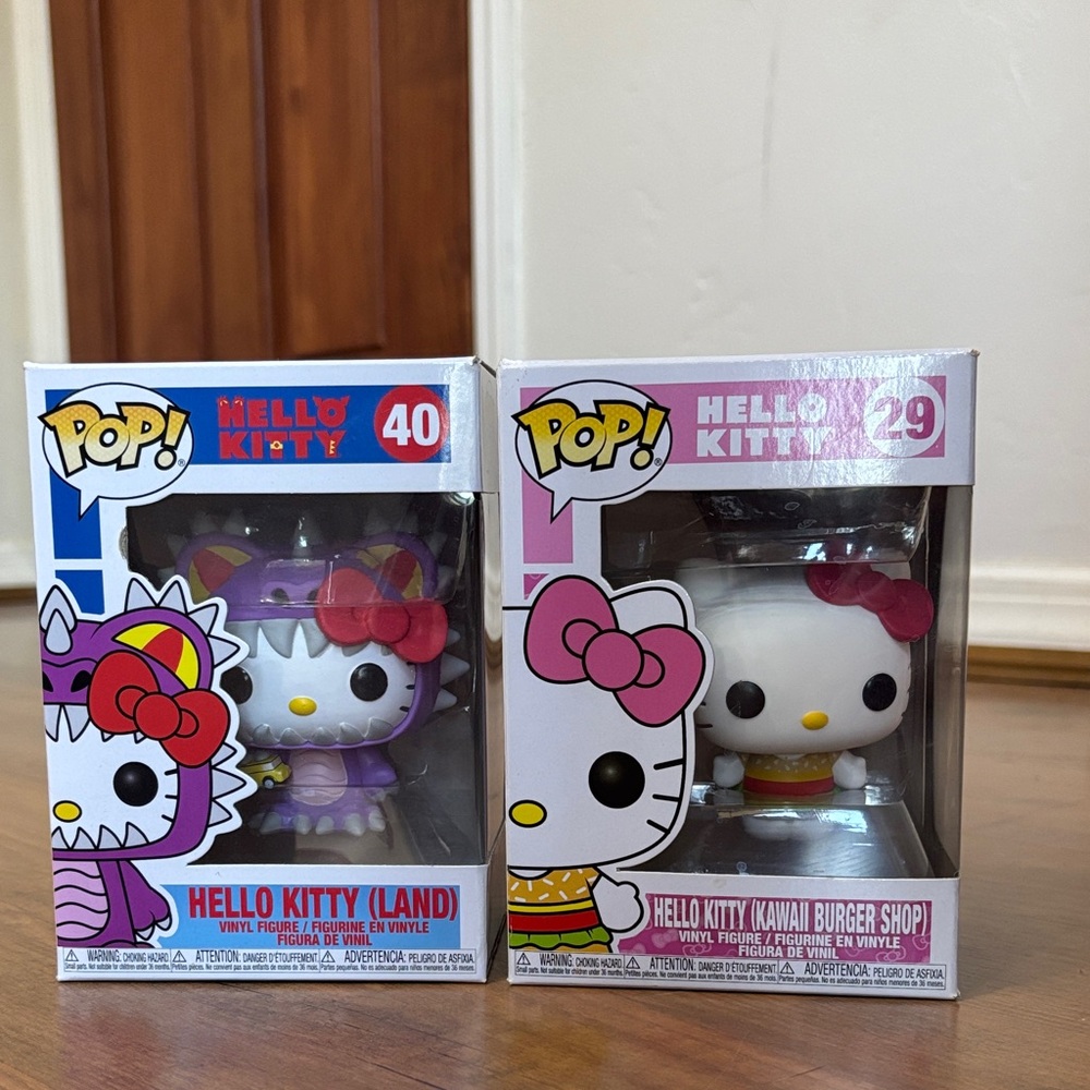Funko Pops- Hello Kitty Land & Kawaii Burger Shop